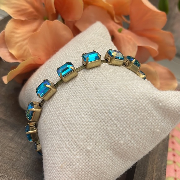 JBloom Iridescent Teal Rhinestone Bracelet - Picture 2 of 3